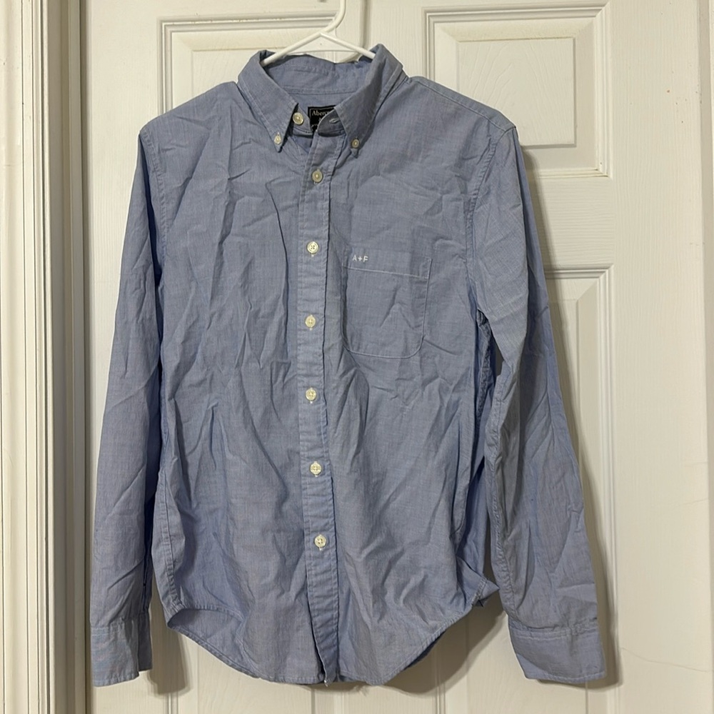 Abercrombie and Fitch men’s button up. Size small.